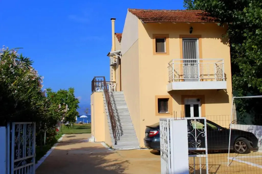 Sandy Beach Houses - Sea View