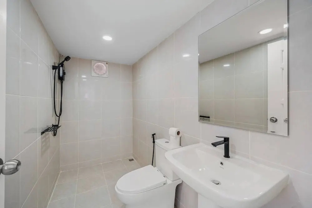 Room-escape Beach Front Cottage - 2 bed