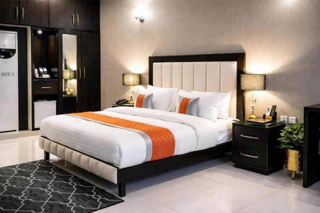 Отель Best Western Faisalabad City