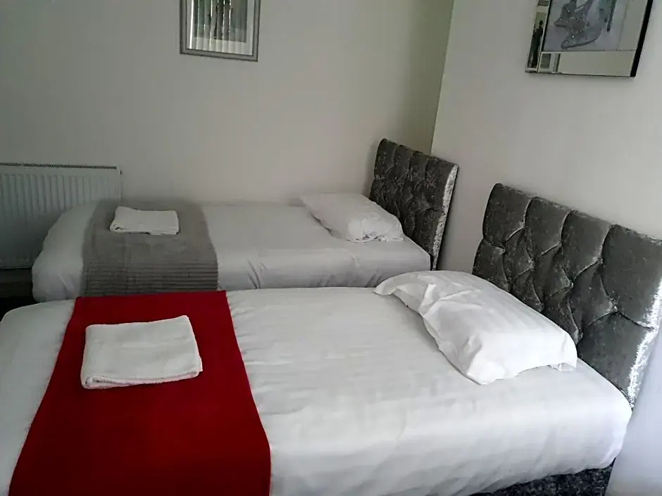 City Centre 5 double bedroom detached