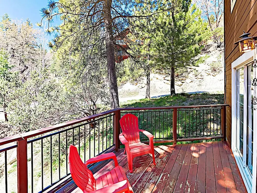 New Listing! "evergreen Escape" - Decks & Game Room 5 Bedroom Home