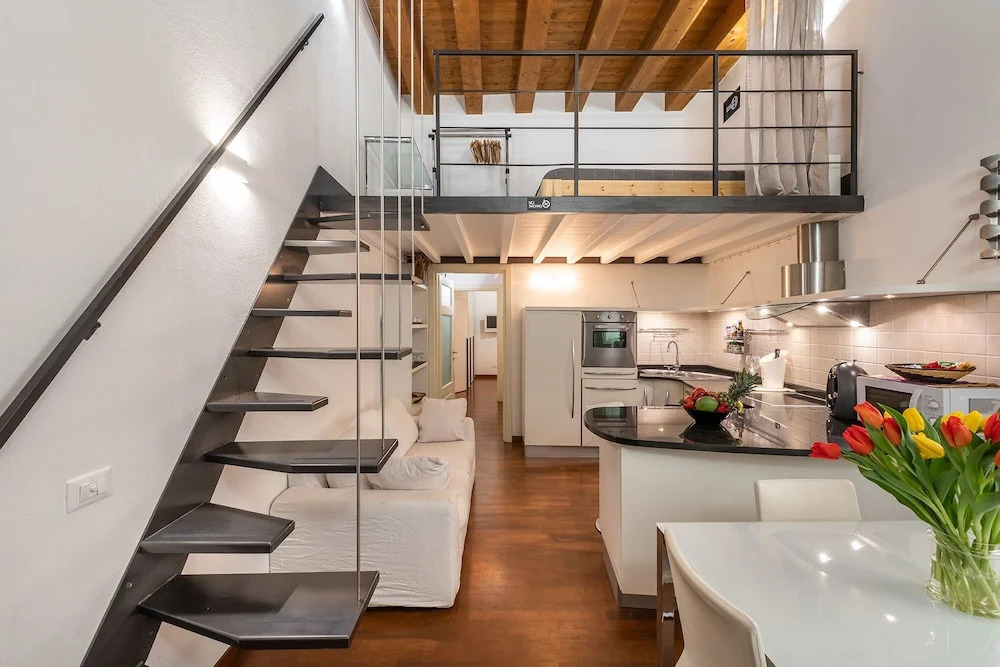 Martini Castello Boutique Apartments - Historic Center & Lift