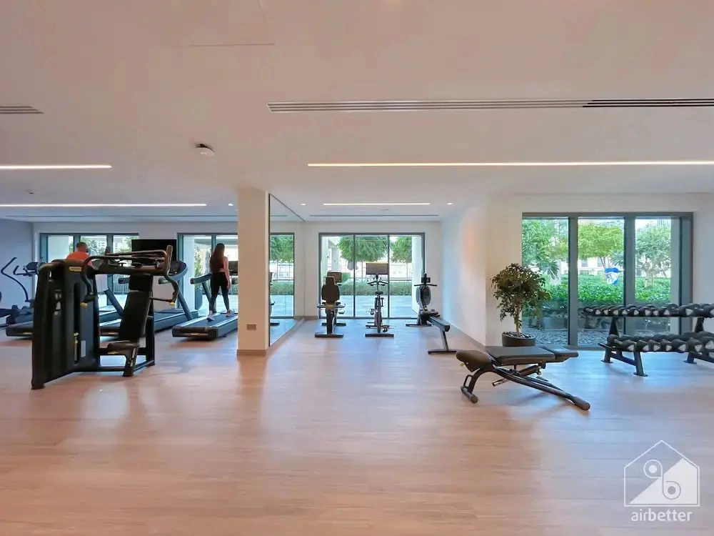Luxurious Burj Royale One-bedroom & City Views