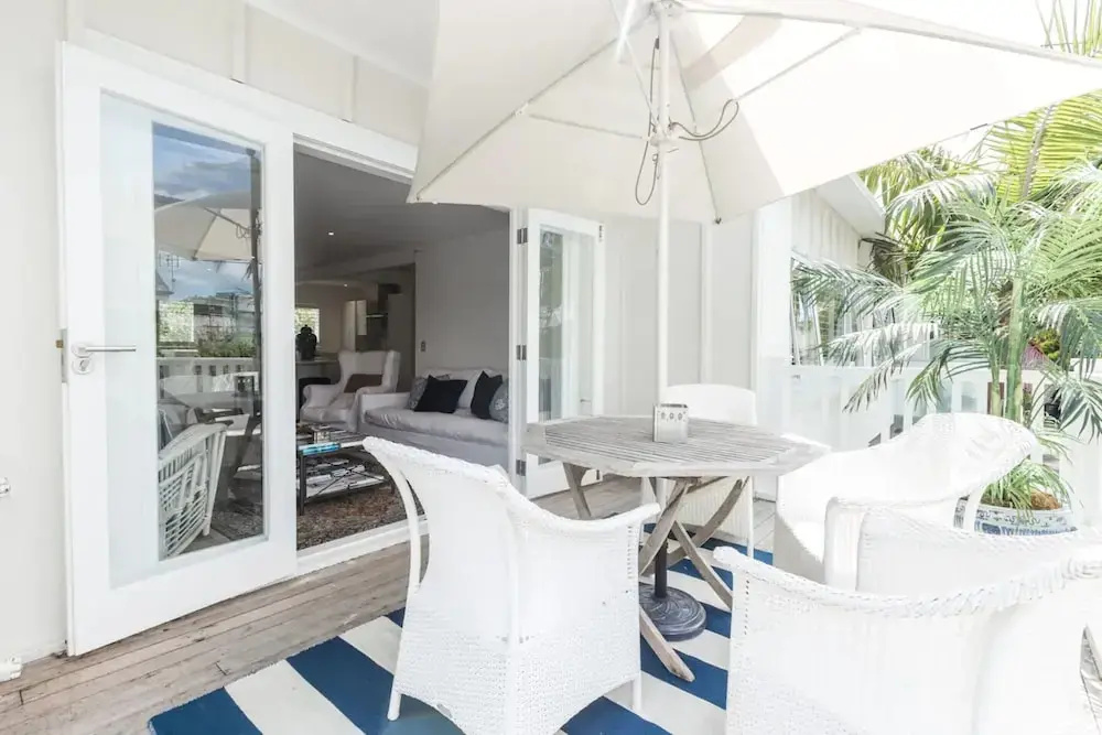 Stunning and Modern 4 Bedroom Townhouse Near Kohi Beach