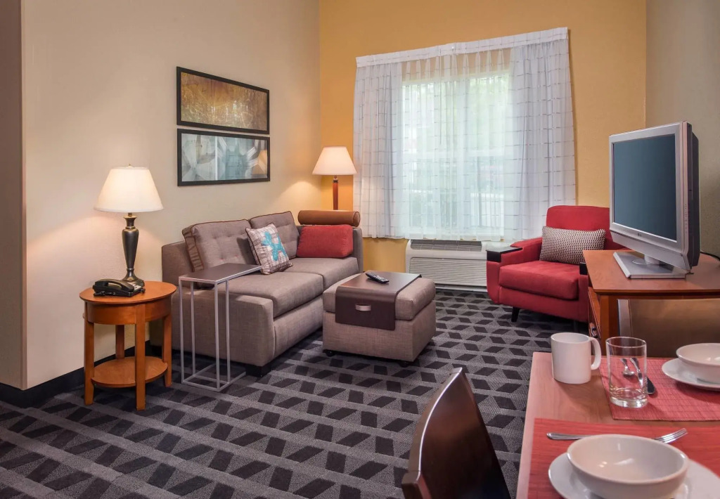 TownePlace Suites by Marriott Clinton at Joint Base Andrews