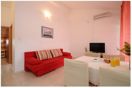 Apartments Pralija