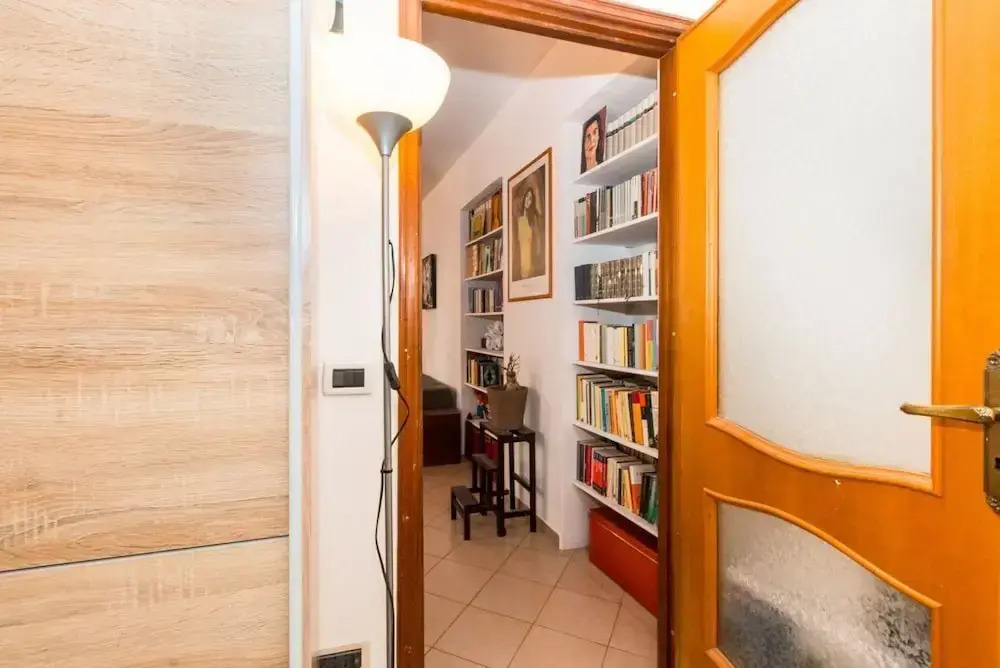 Vanchiglietta Roomy Apartment