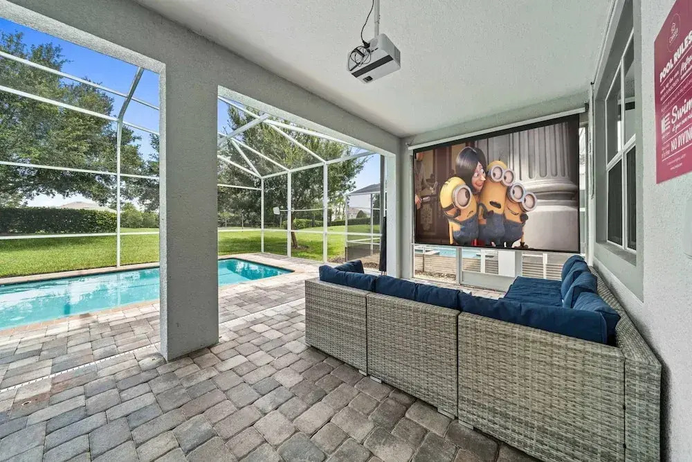 9046 Stinger Drive