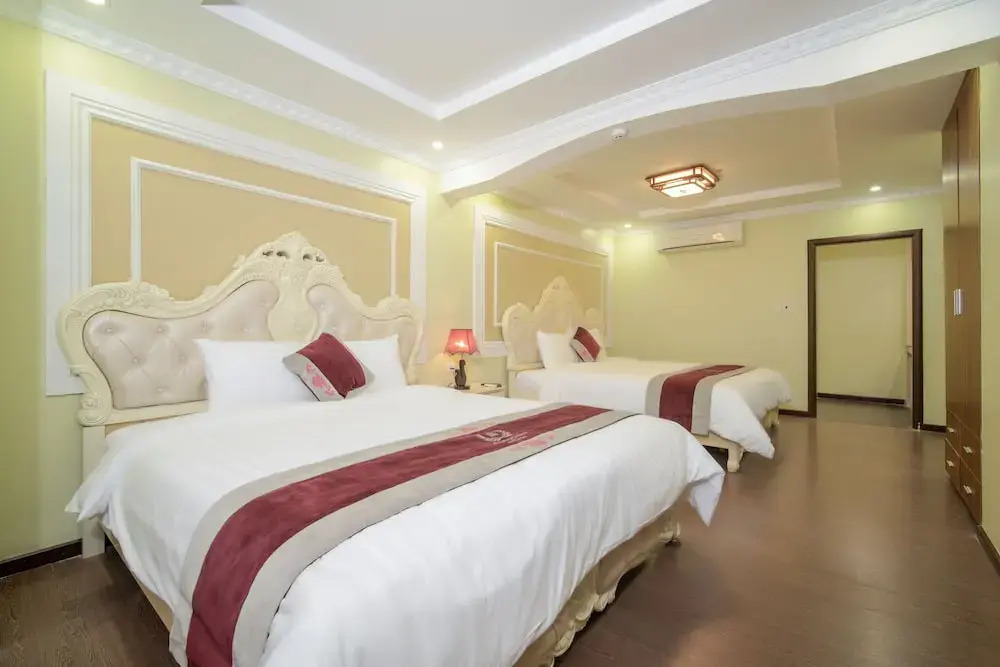 Me Q Beach Hotel