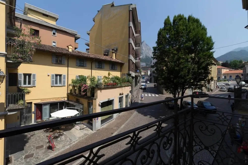 Cavour 3