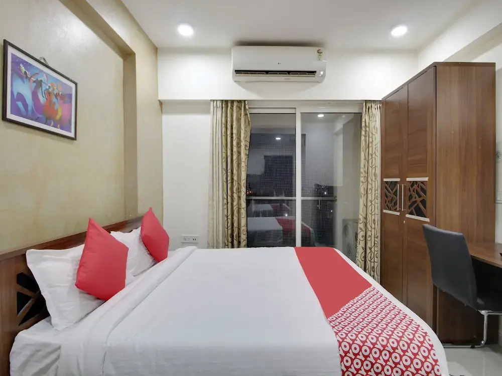 Urbanite by OYO Rooms