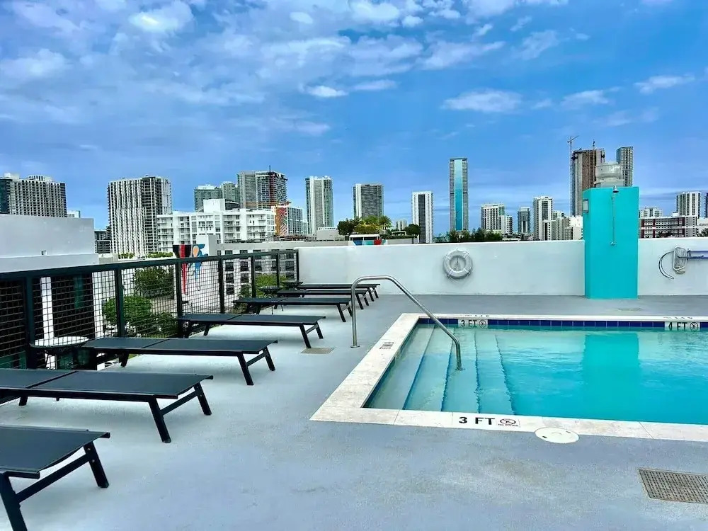 1BR Condo wRooftop Pool at Wynwood