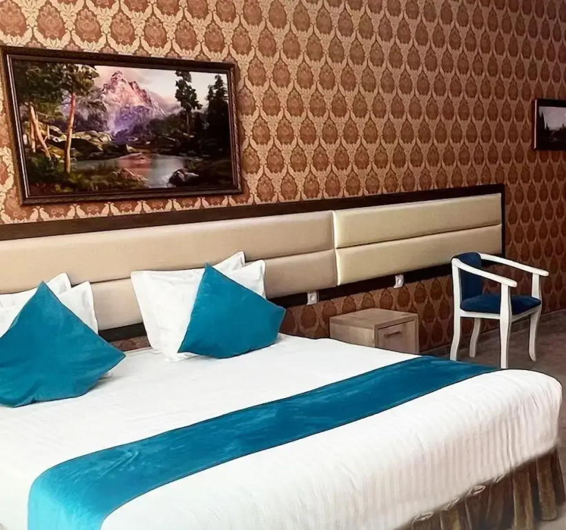 HOTEL GLOBUS