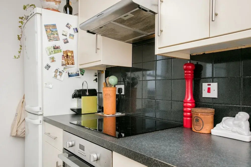 2 Bedroom Flat In Peckham