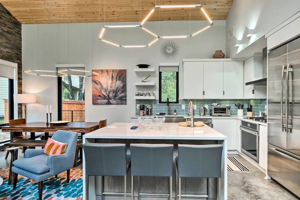 Stunning Austin Retreat w/ Pool, 5 Mi to Downtown!