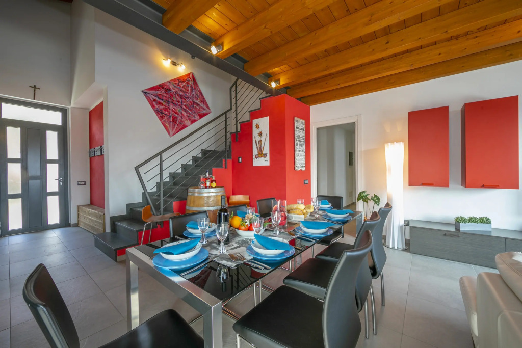 Villa Laura Private Pool and Garden near Lake Maggiore for 9 - Happy Rentals