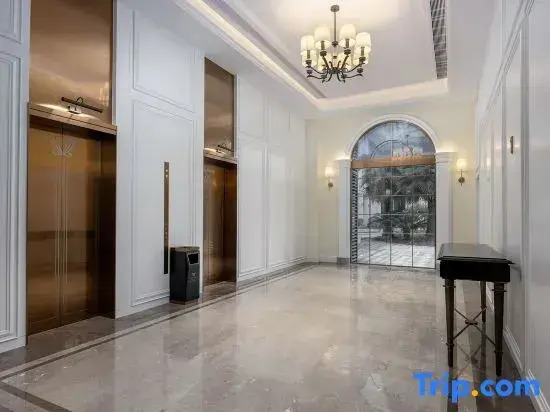 Vienna International Hotel (Chongqing Longxing Liangjiang New Area Management Committee)