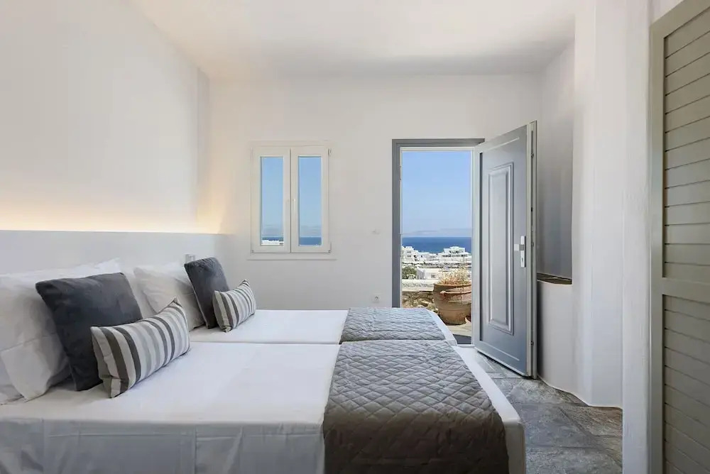Phaedrus Living Paros Cycladic 4