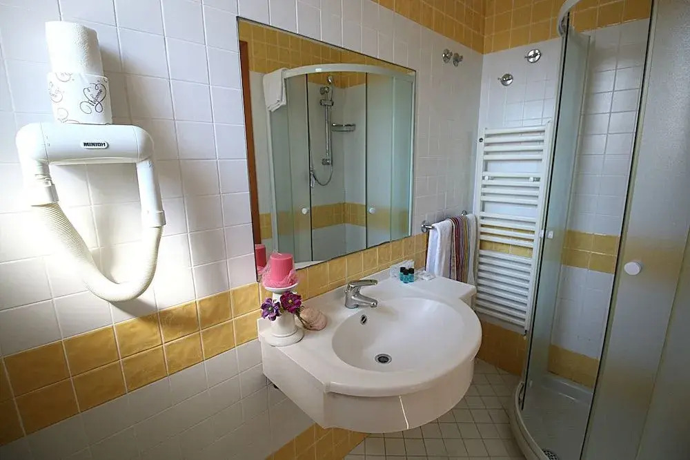 HOTEL ADRIA BEACH