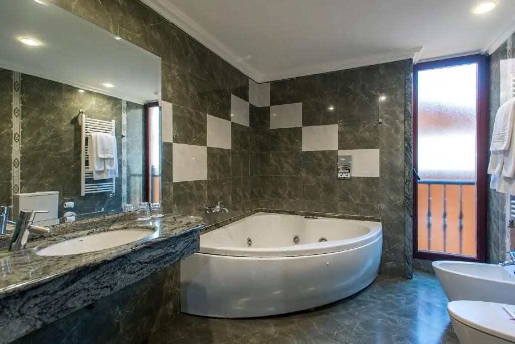 Apartamentos Spa Villa Pasiega