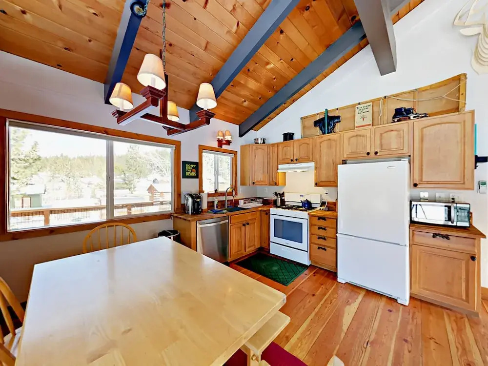 955 Omaha St Home 3 Bedrooms 2 Bathrooms Home