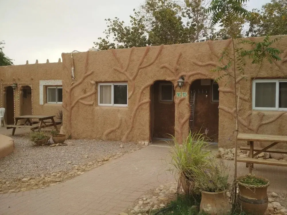 Lotan Desert Travel Hotel
