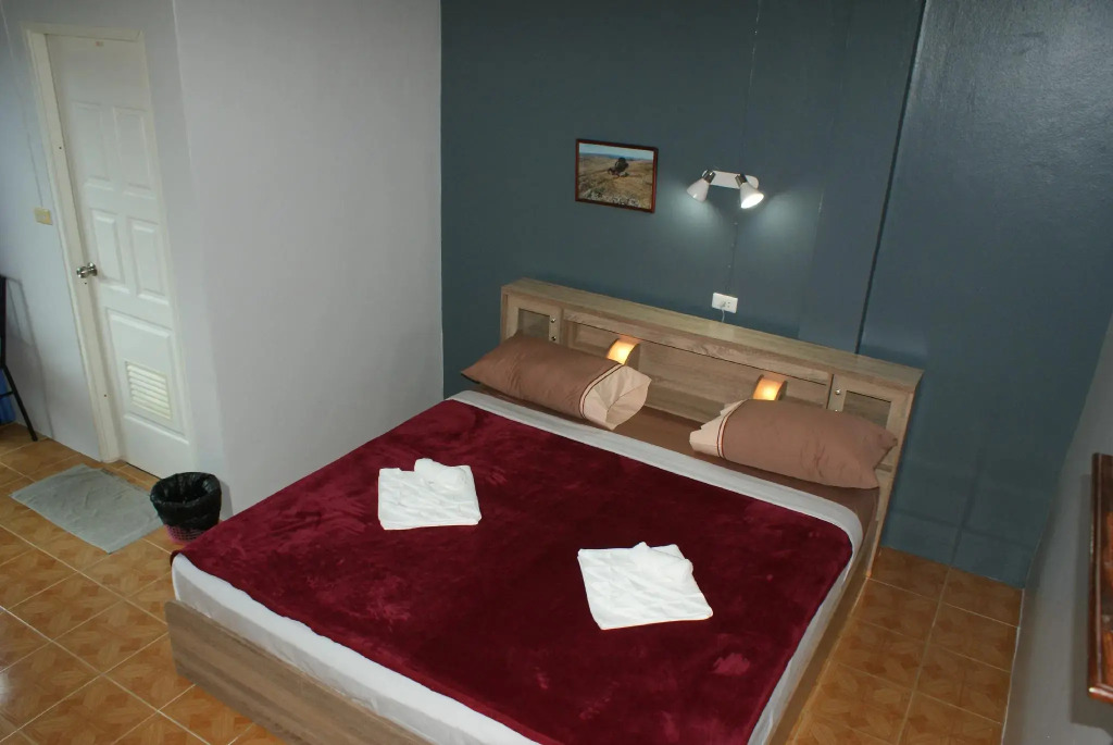 2 Vikings Restaurant & Guesthouse