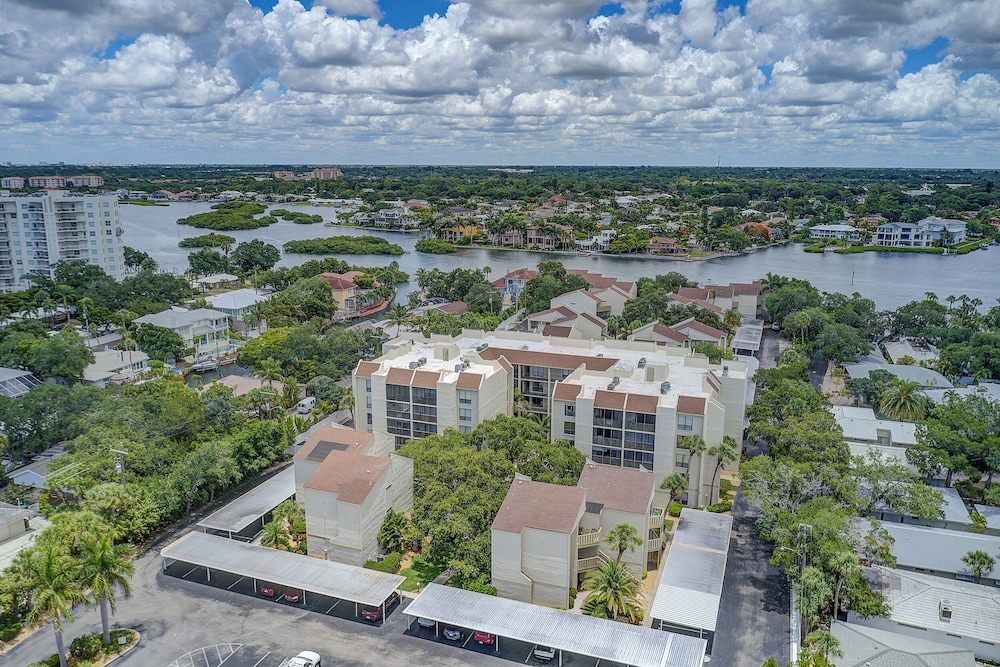 Bay Oaks - D41