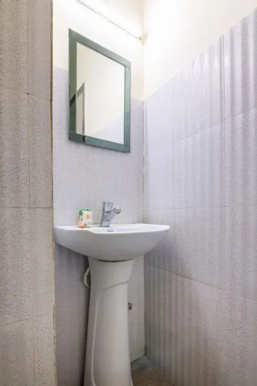 OYO 345 Hotel Red Mount Aquilla