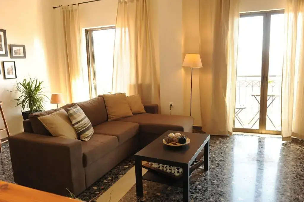 Sunny Luxury Apartment in Delphi, 3 Bedrooms, 2 Bathrooms with beautiful view!