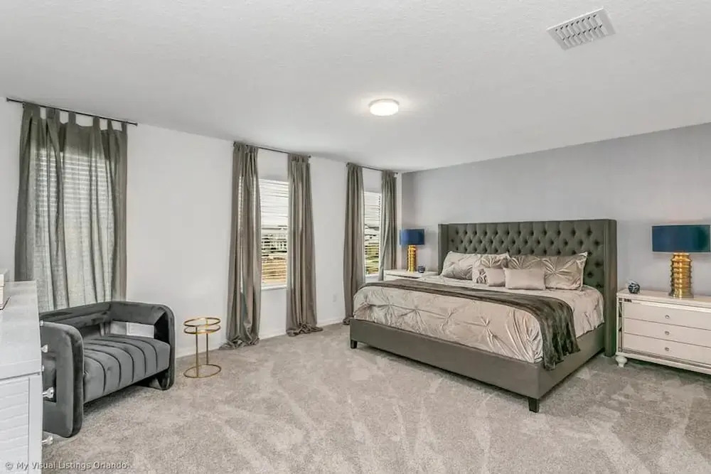 Gorgeous Vacation Home With Pool At Solara Sa2179