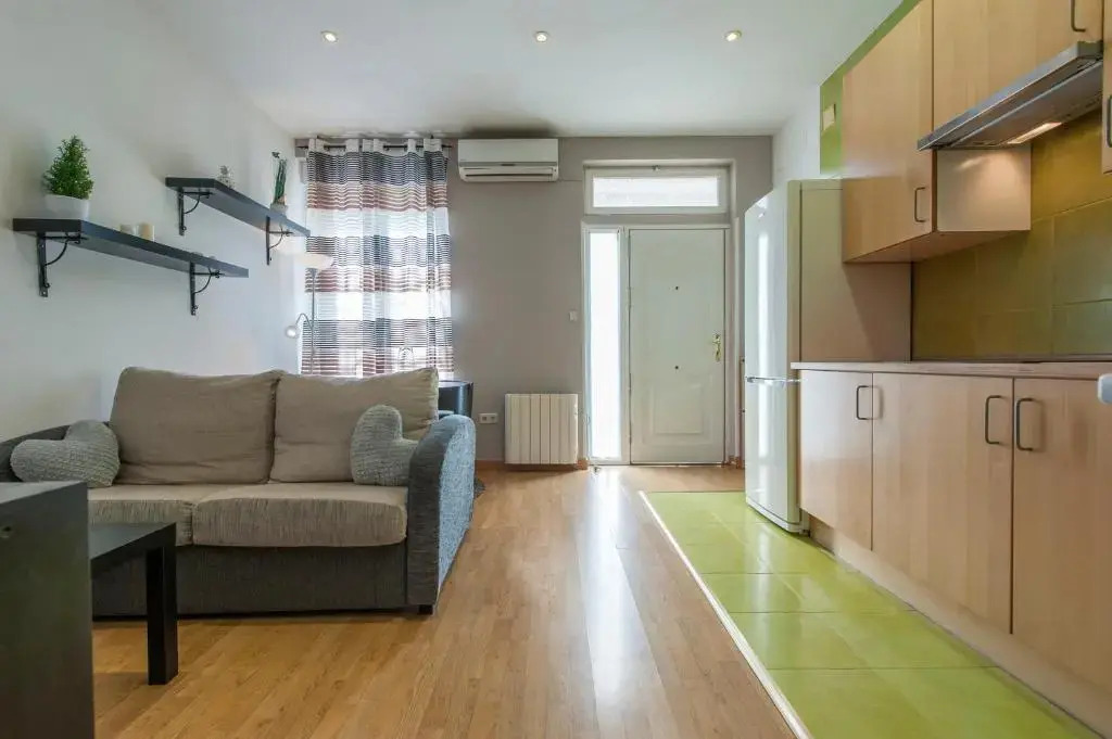 Apartamento 10 min de Aeropuerto y 3 min de IFEMA