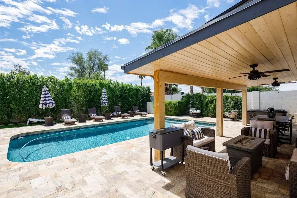 Luxe- Zephyr -Pool - Putting Green - Tons of Games