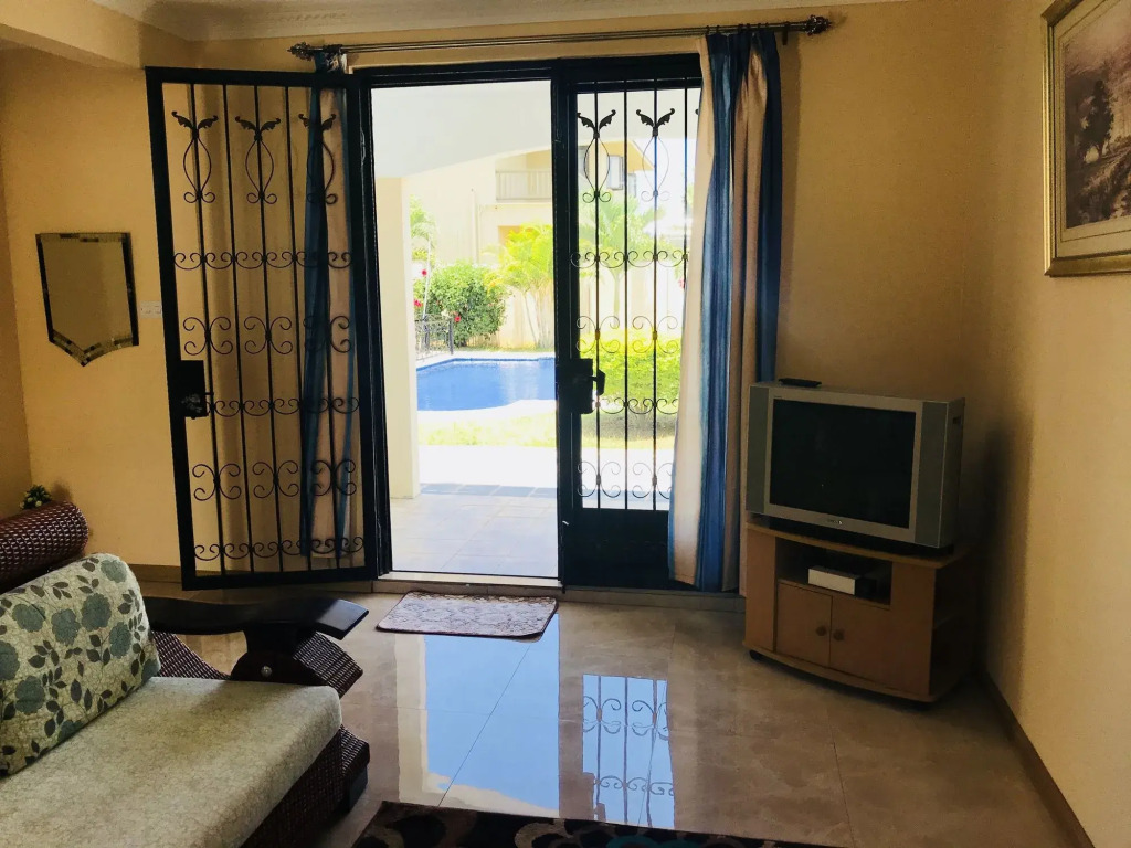 Villa Emax