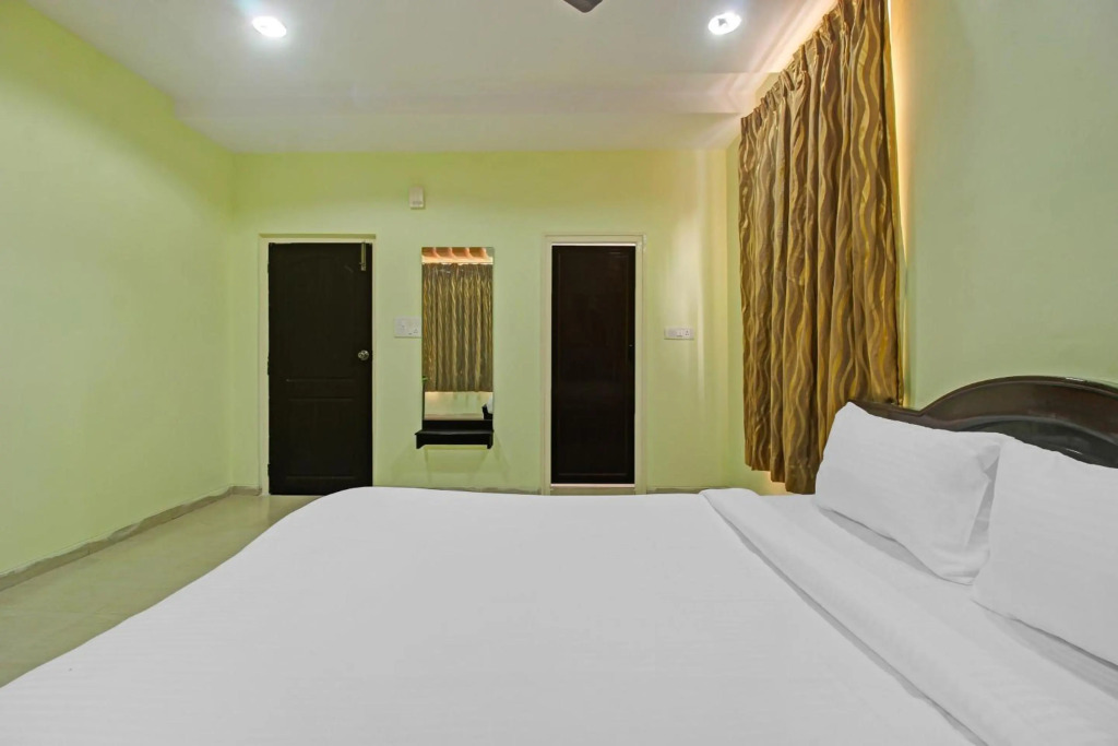 Flagship 87165 Sri Residency