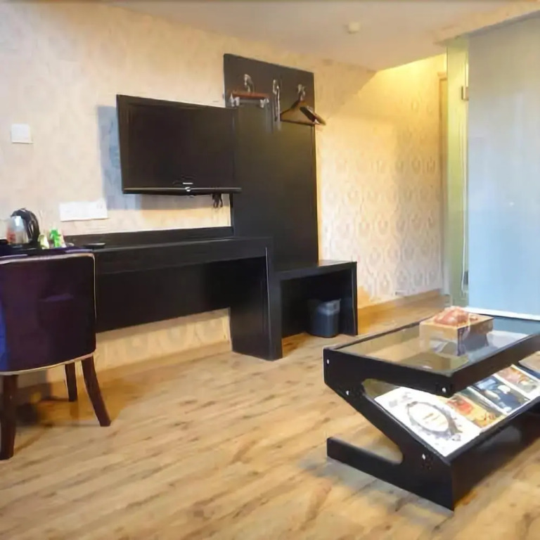 City 118 Hotel