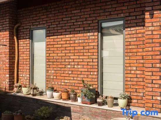 Tengchong Fengchengyuan Holiday Homestay (Heshun Ancient Town Branch)