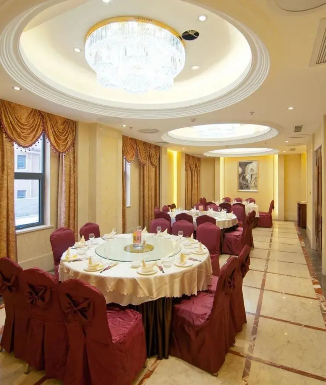 Fujun Grand Hotel