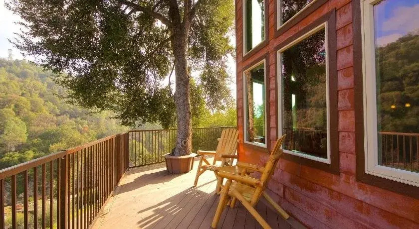 Riverfront Property with Waterfalls near Yosemite and Bass Lake