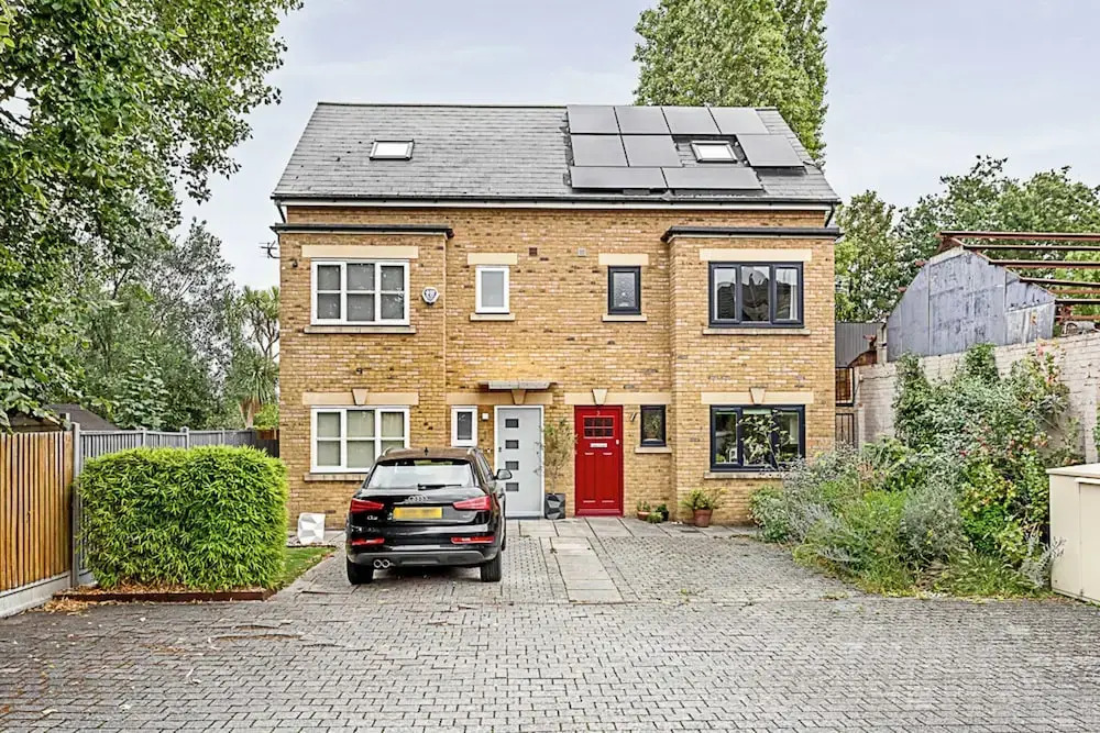 2-bed Getaway Near East Dulwich Station