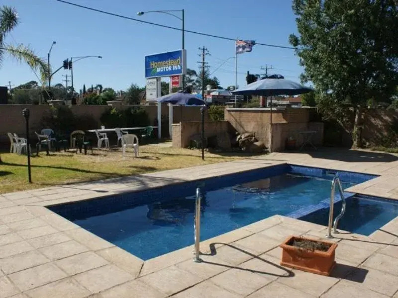 Homestead Motor Inn & Apartments