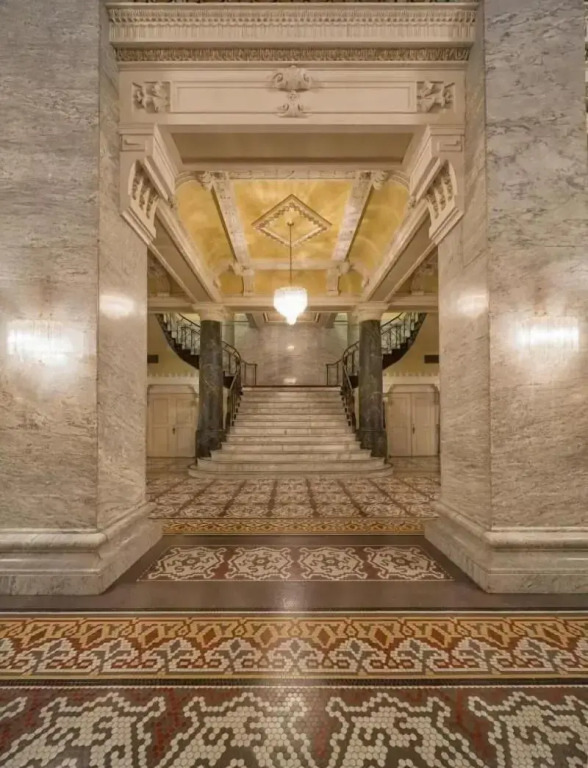 Hotel Bentley