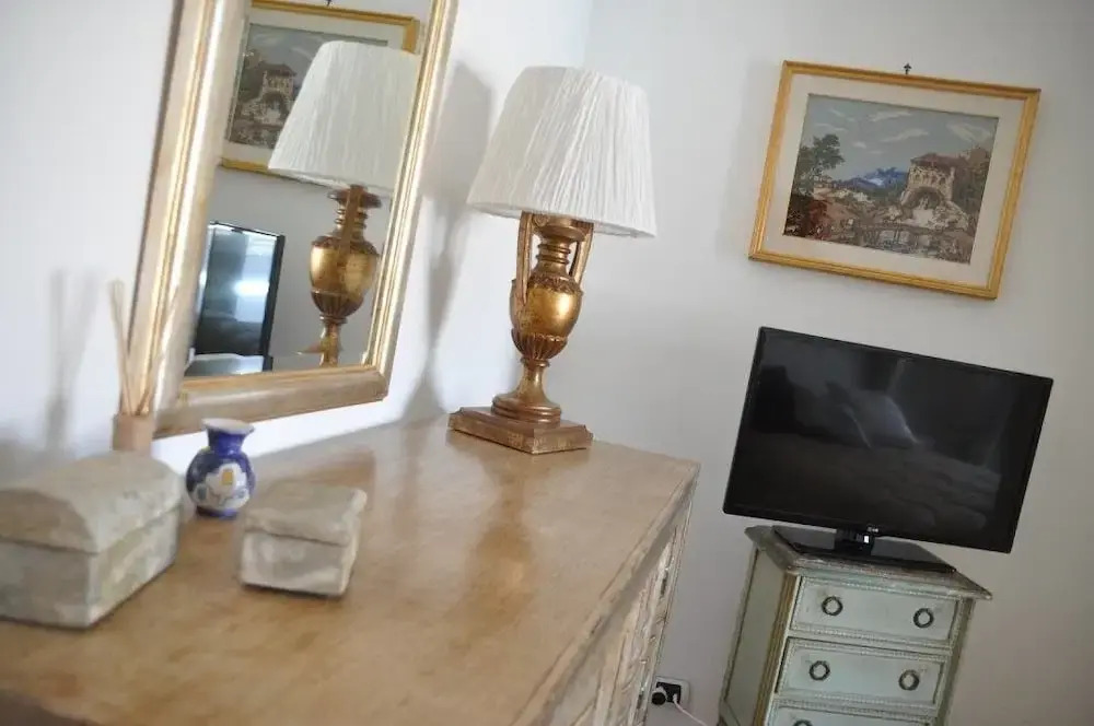 Costaioli Guest House