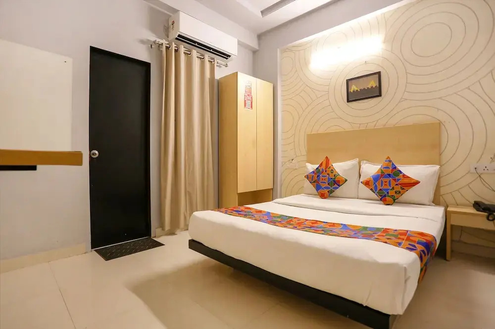 FabHotel Grand Capitol