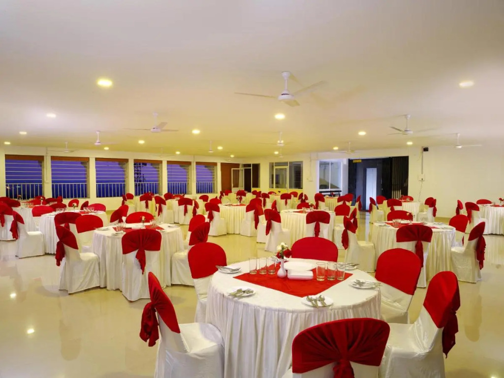 Iswarya Residency