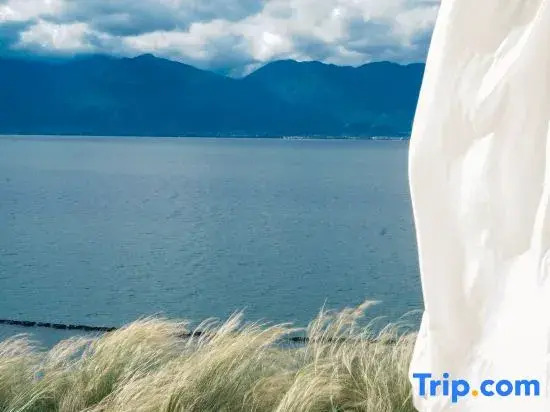 See the Mountains Again | Holiday Villa · Mountain · Seaview Holiday Hotel