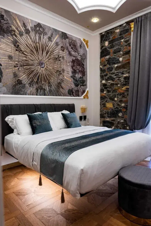 Queen Cattleya Suite