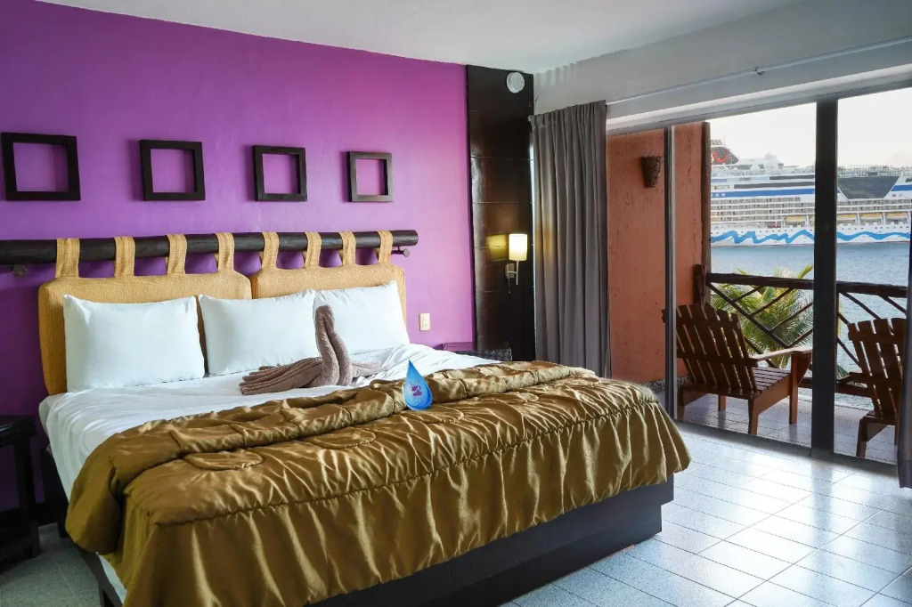 Hotel Vista del Mar with Beach Club access included