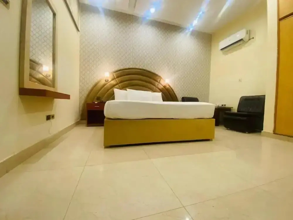RM Guest House