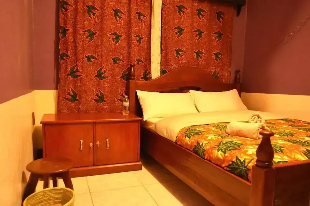 Room in B&B - Amahoro Guest House - Single Room With Shower